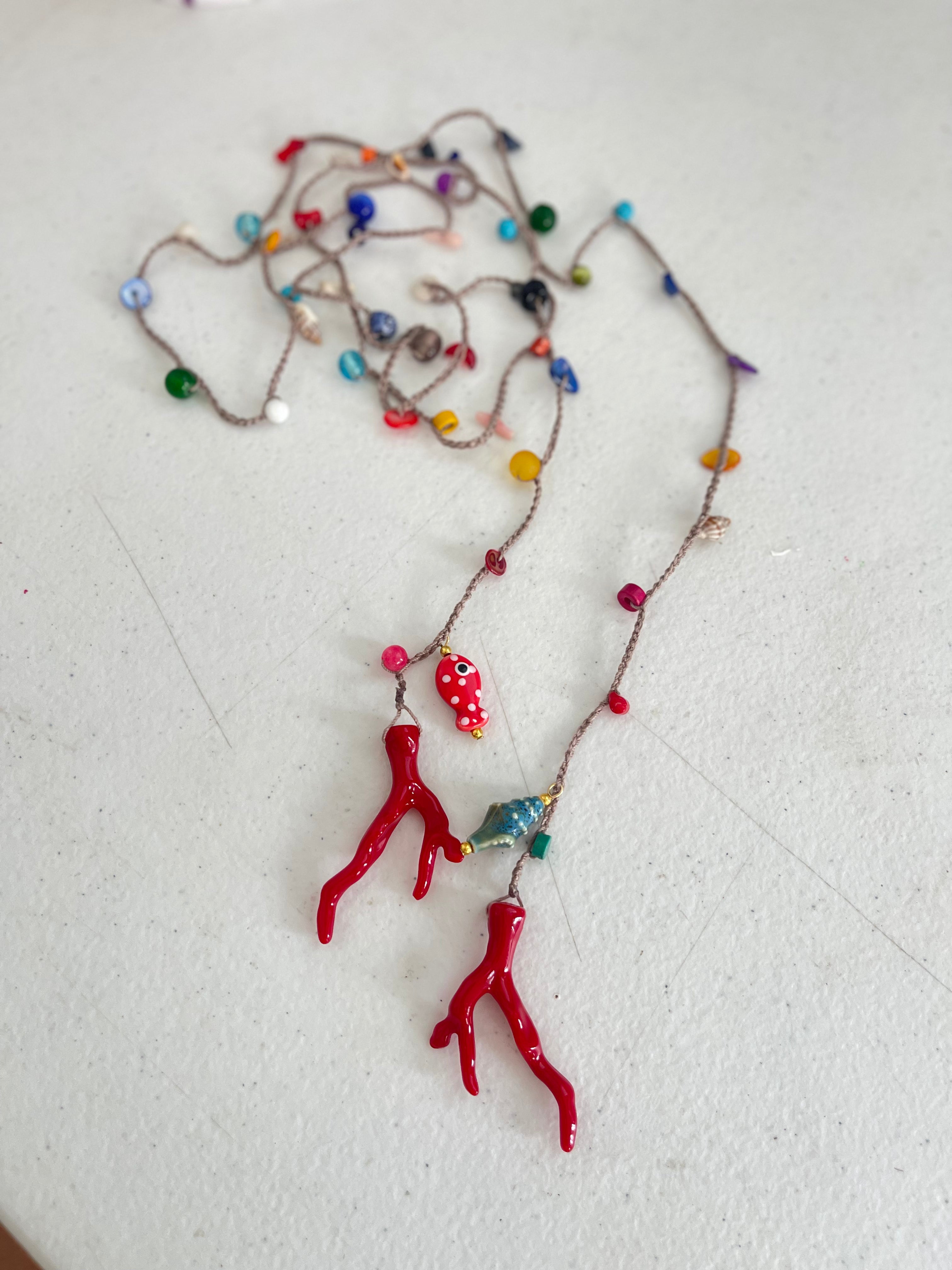 Collar Mil Vueltas Coral de Luz