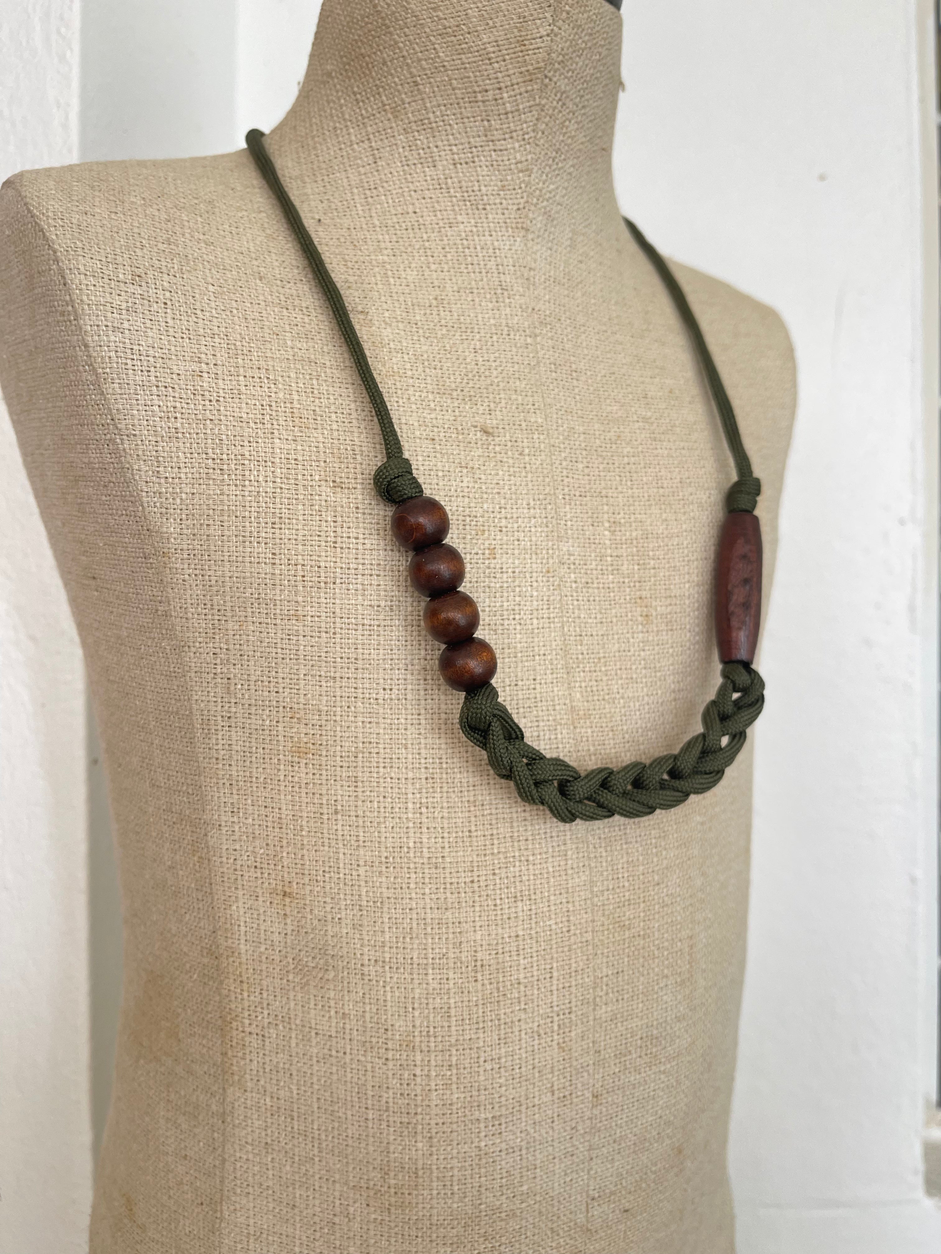 Collar Bosque